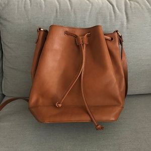 Madewell Medium Bucket Bag B8277